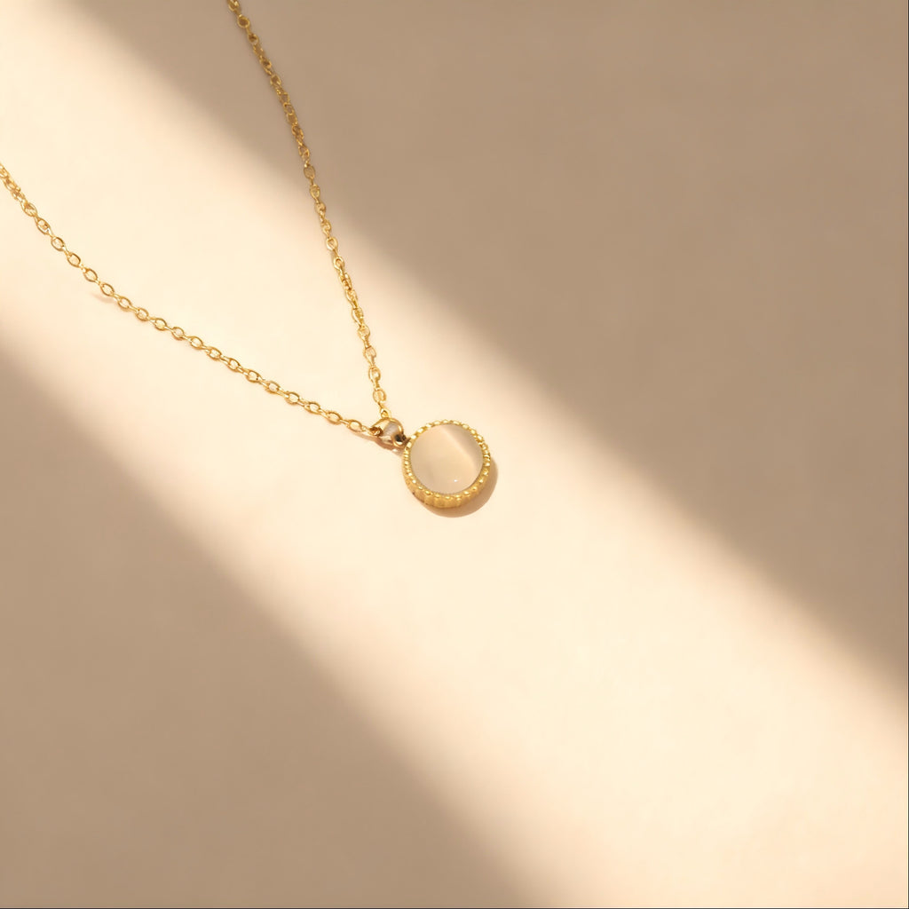 Round Cat Eye Necklace