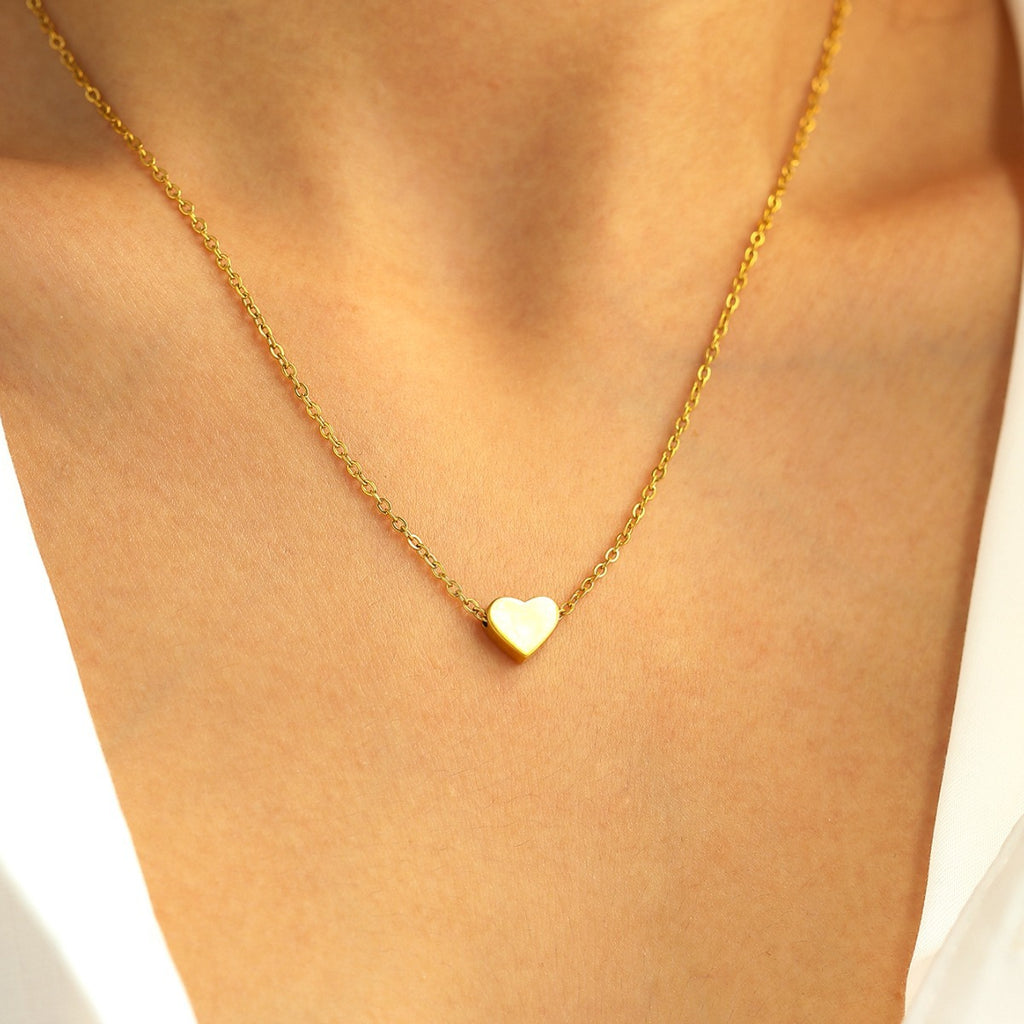 New Minimalist Heart-Shaped Pendant Necklace