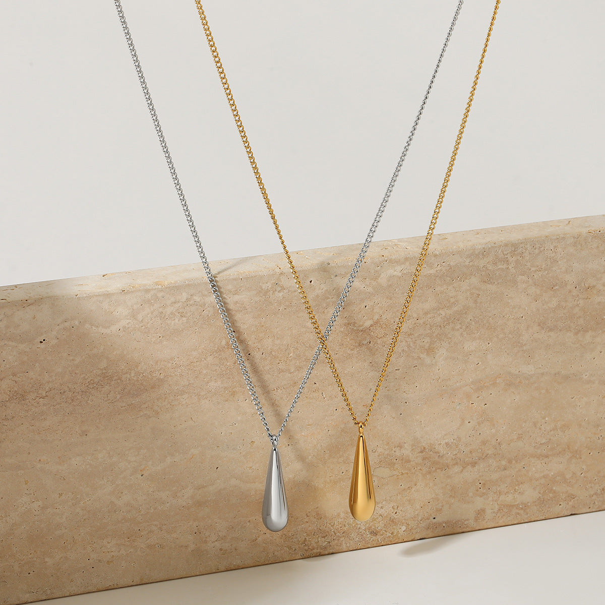 Stainless steel necklace