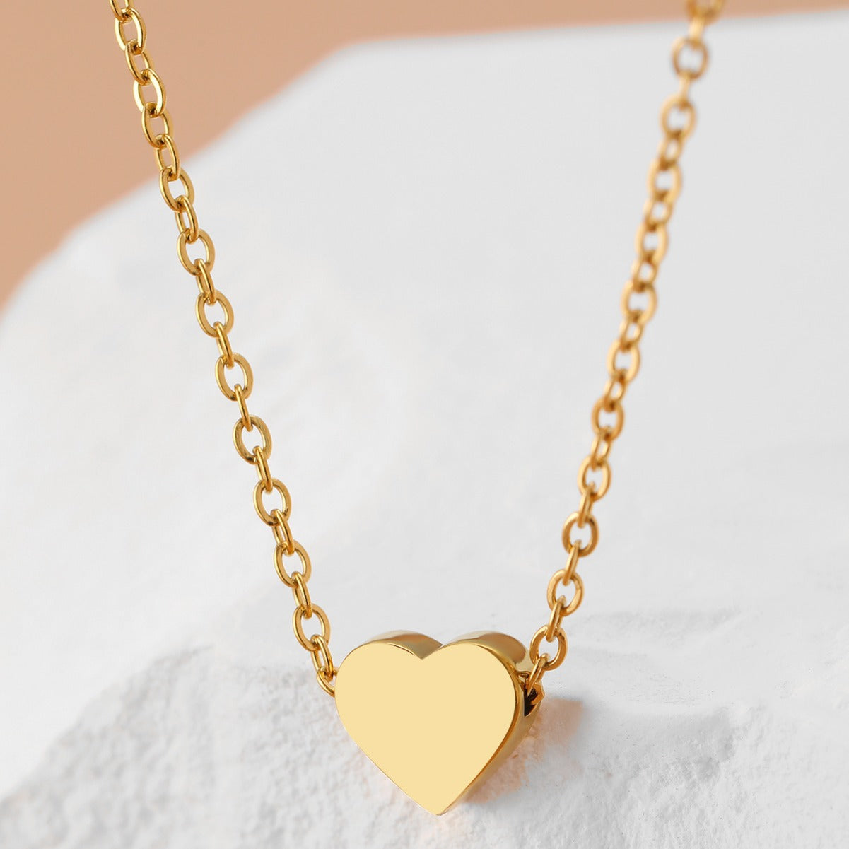 New Minimalist Heart-Shaped Pendant Necklace
